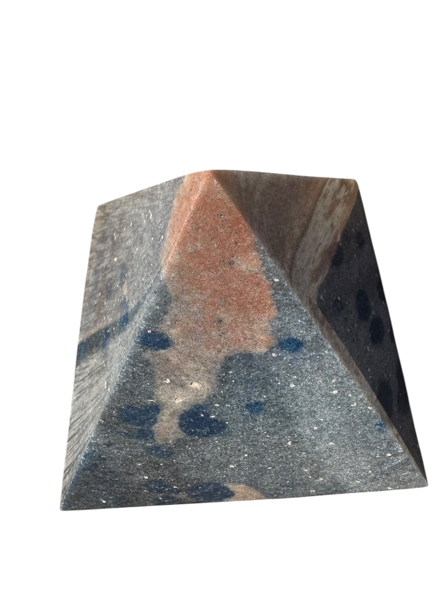 Apatite in Cleavelandite Pyramid