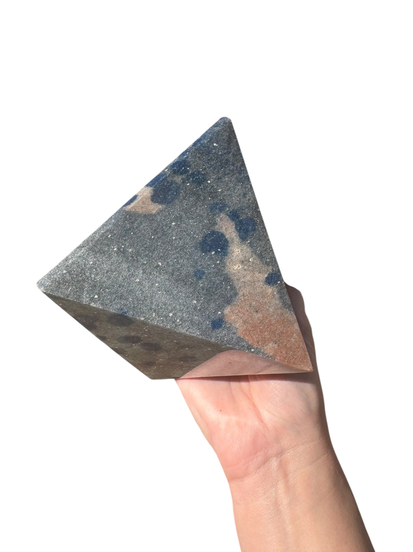 Apatite in Cleavelandite Pyramid