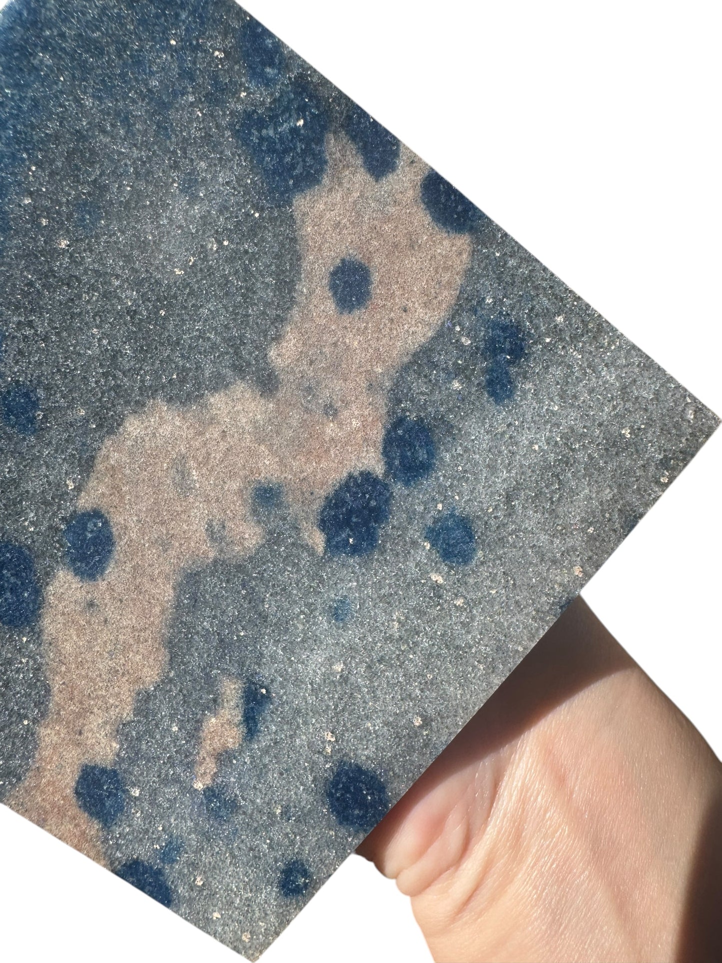 Apatite in Cleavelandite Pyramid
